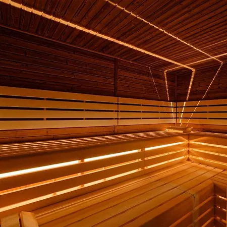 Stara Skola Hotel 3*