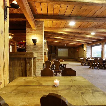 Hotel Stara Skola Sloup (South Moravian)