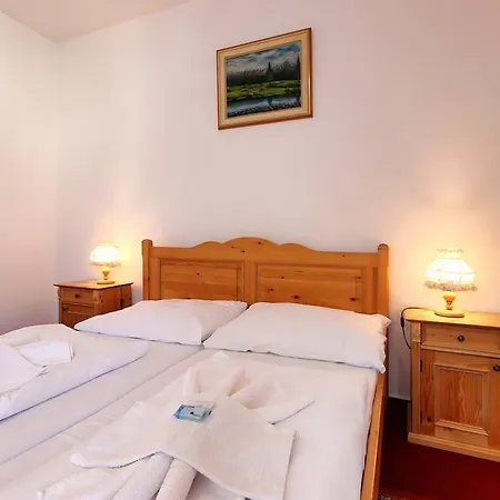 Stara Skola Hotel