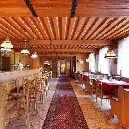 Stara Skola 3* Sloup (South Moravian)