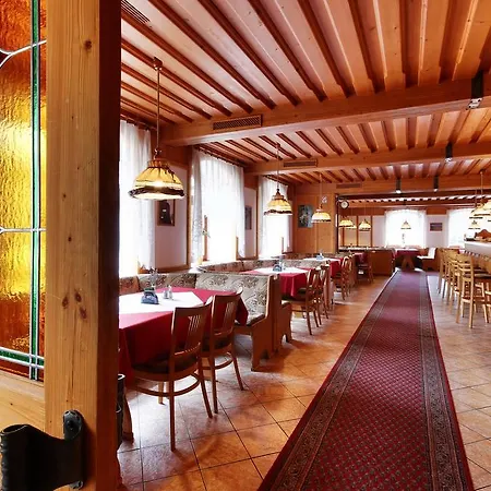 Hotel Stara Skola
