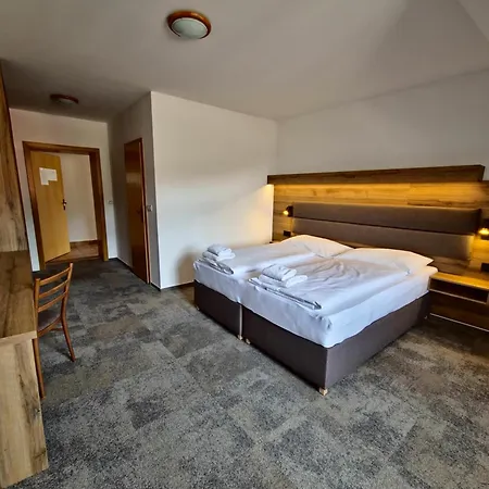 Stara Skola Hotel 3*