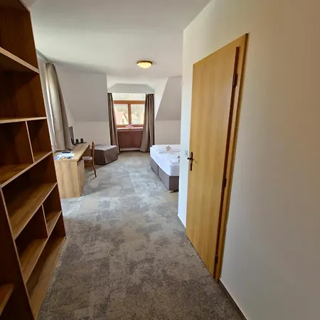 Hotel Stara Skola 3*